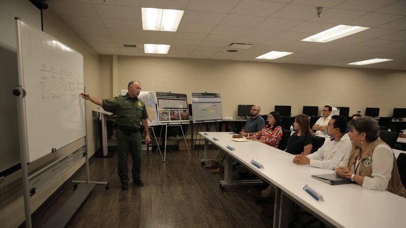 Primera dama verifica la situación de familias guatemaltecas que fueron separadas en EE. UU.