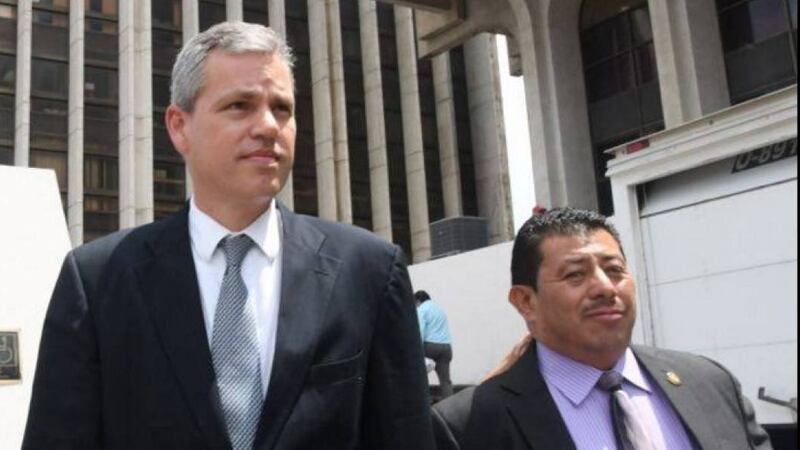 Exdiputado Boussinot pide no acudir a firmar libro de control por riesgo del Covid-19