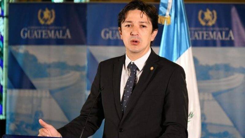 Fiscalía presenta acusación en contra de exministro de Finanzas