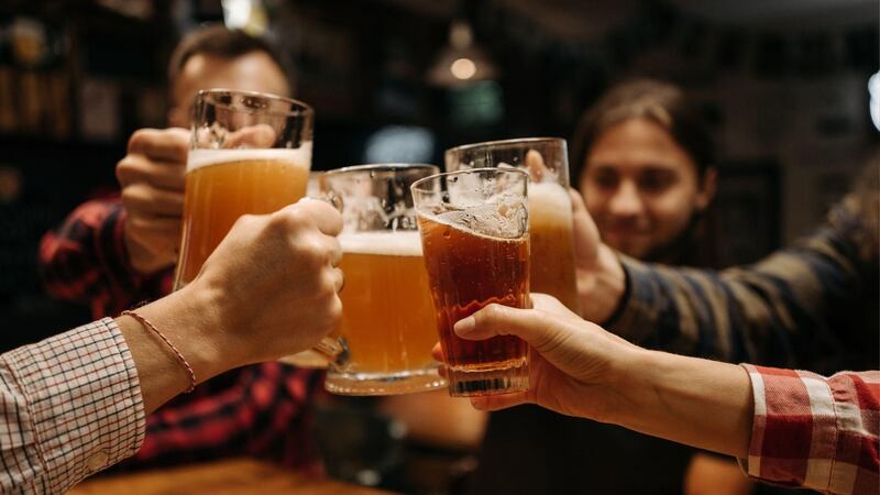 El daño irreversible que pueden causar ocho cervezas en una semana