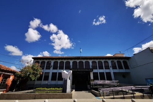 Tres magistrados de la CC piden conocer acciones legales contra la Postuladora del MP