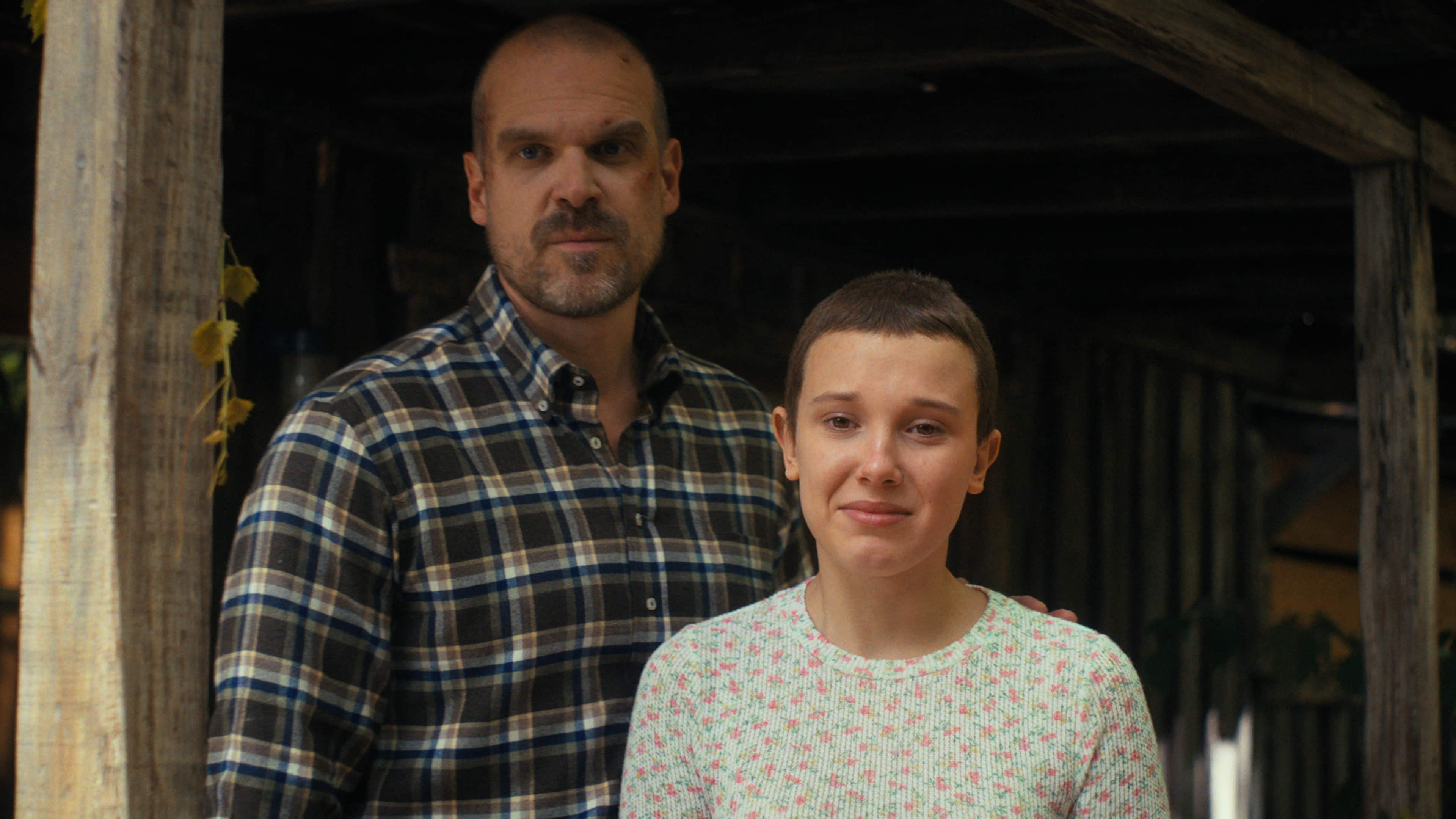 Millie Bobby Brown y David Harbour