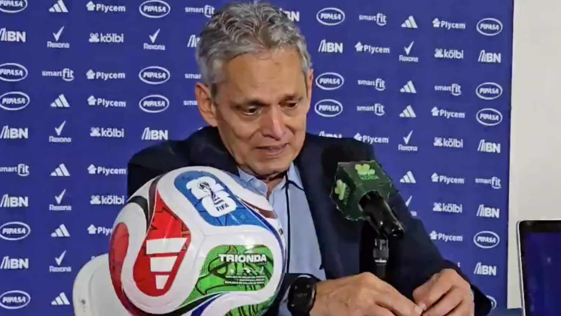 Reinaldo Rueda - Foto: Rueda de prensa de Honduras tomada el 19 de noviembre del 2025