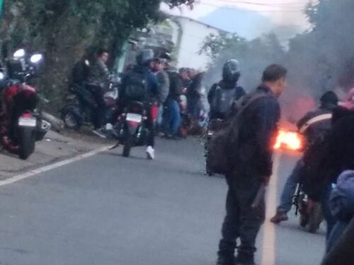 Acuerdan aumento de Q1 al pasaje en Villa Canales tras diálogo entre vecinos, transportistas y la DGT