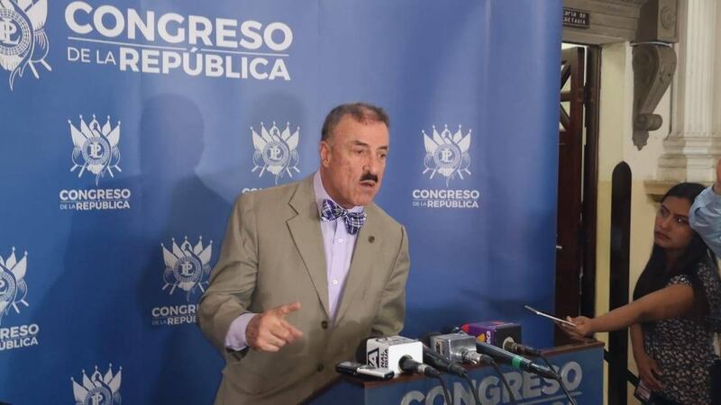 MP cita al diputado Fernando Linares por caso en donde se le señala por discriminación