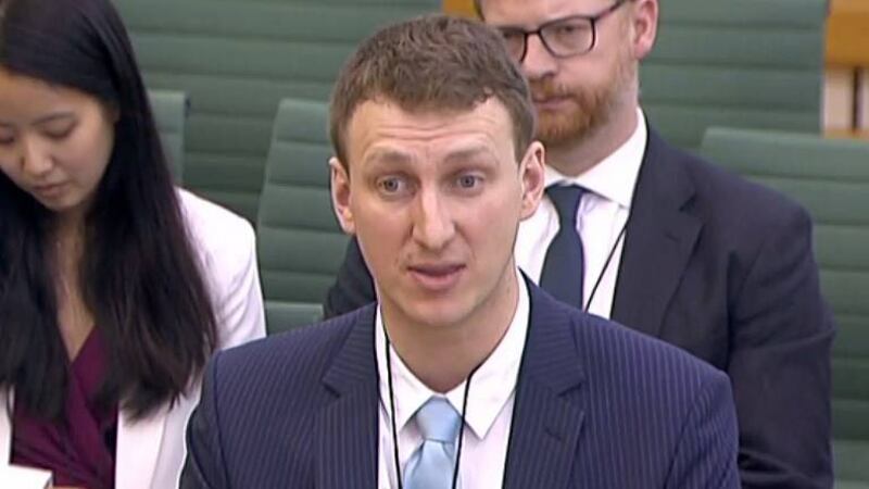 Aleksandr Kogan comparece ante Parlamento británico por escándalo de Cambridge Analytica