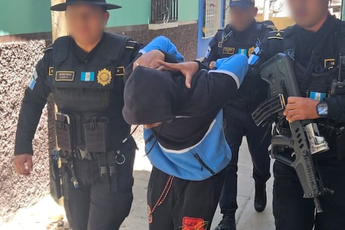 Capturan a presunto motoladrón vinculado a 12 asaltos y a un asesinato en zona 5