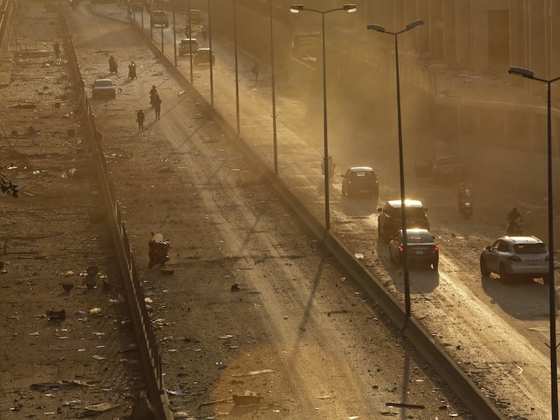 Tras devastadora explosión, Beirut es declarada “zona de desastre”