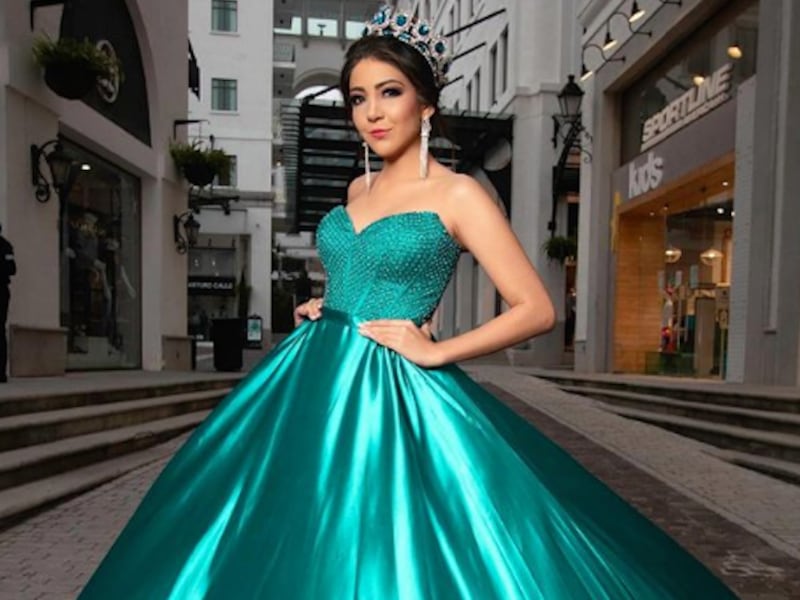 Filtran fotos de Miss Mundo Guatemala en topless total en las redes sociales