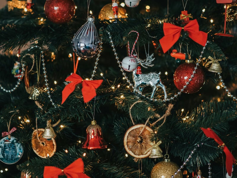 Adiós a la Navidad: ¿Cuándo es el momento ideal para retirar los adornos?