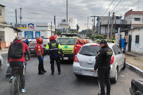 Asaltantes de conductora en zona 12 iban en dos motos