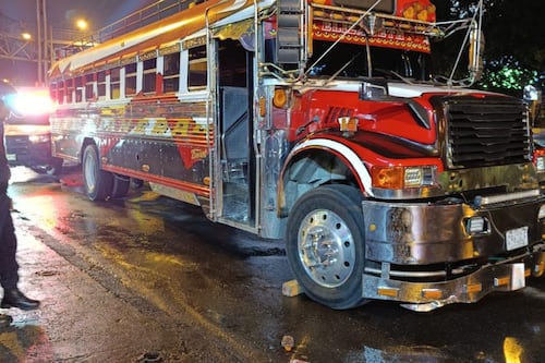 Rafael Sinay, el ayudante de autobús que murió tras resbalar en la calzada Roosevelt