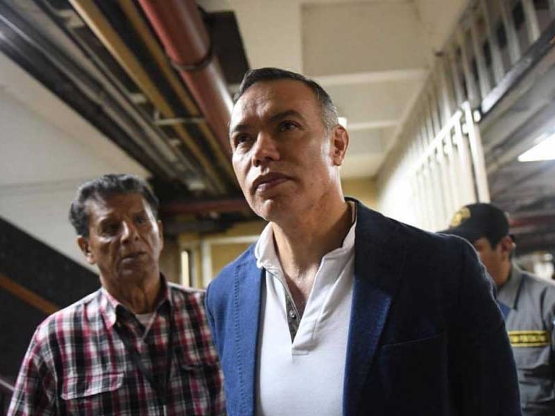 Otorgan arresto domiciliario a expresidente del IGSS, Juan de Dios Rodríguez