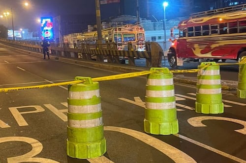 Accidente mortal en puente La Castellana provoca tráfico este martes