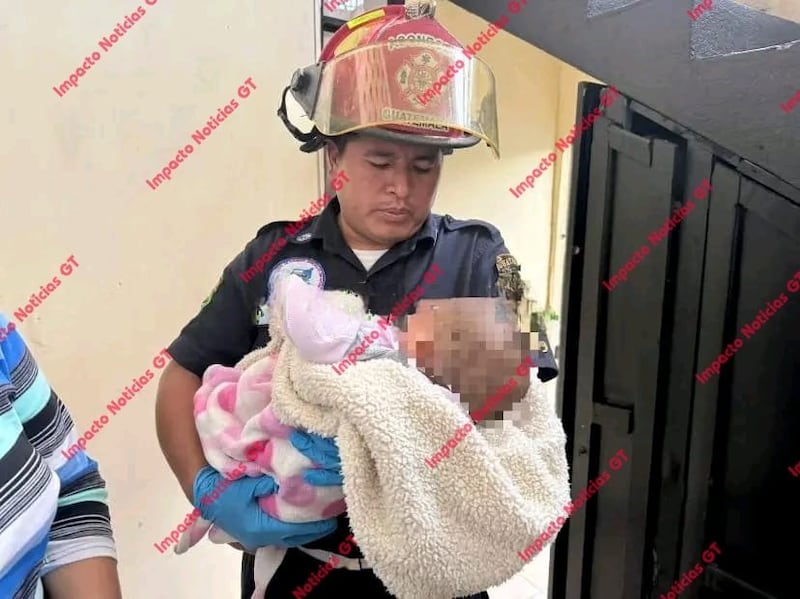 Una bebé de siete meses fue testigo del crimen de su madre.