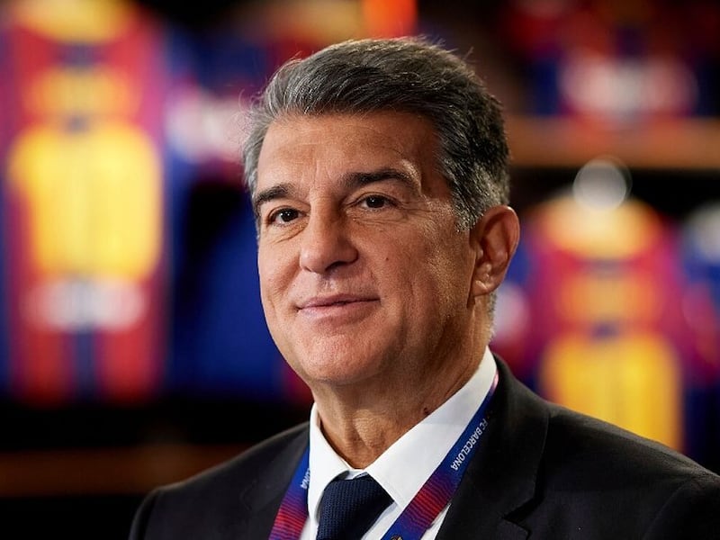 VIDEO. Joan Laporta dice estar trabajando en fichajes para reforzar al Barça