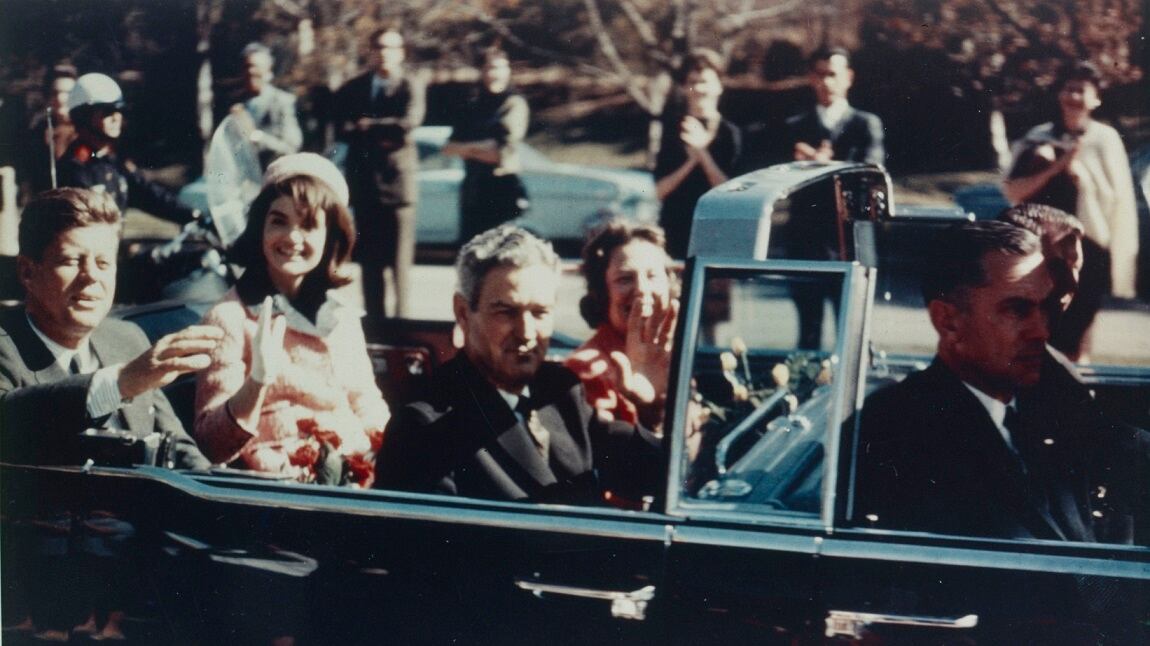 Gobierno de Donald Trump publica miles de paginas sobre el asesinato de John F. Kennedy