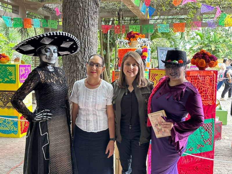 “Honremos la Huella de los que Partieron”: El Zoológico La Aurora y la Embajada de México celebran la memoria animal