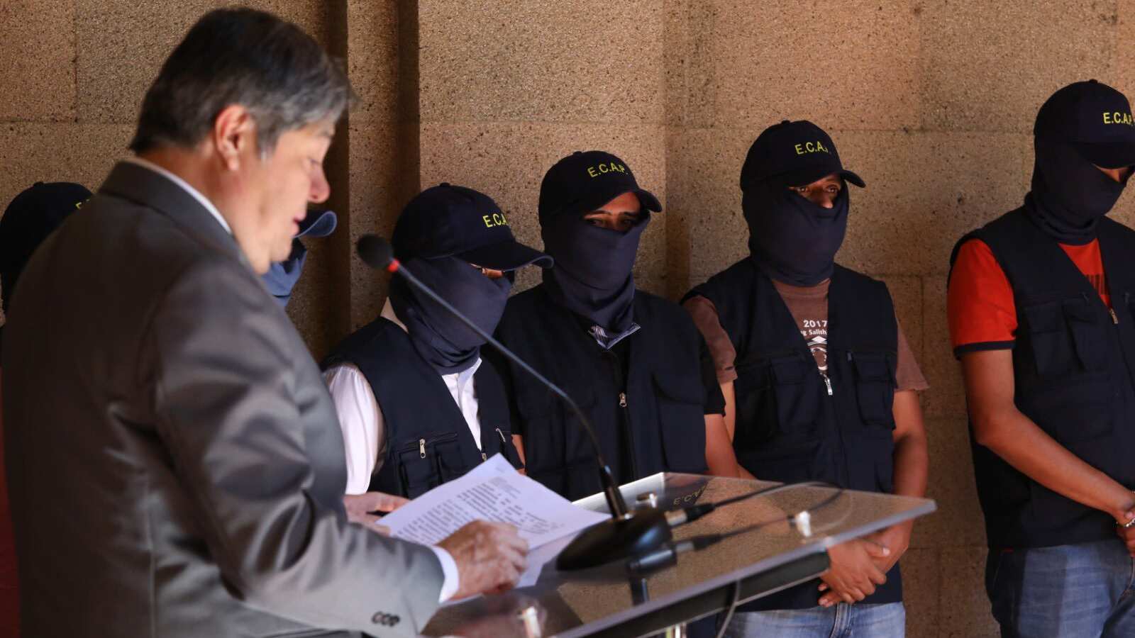 Equipo Multidisciplinario de Control de Acceso Penitenciario (ECAP).