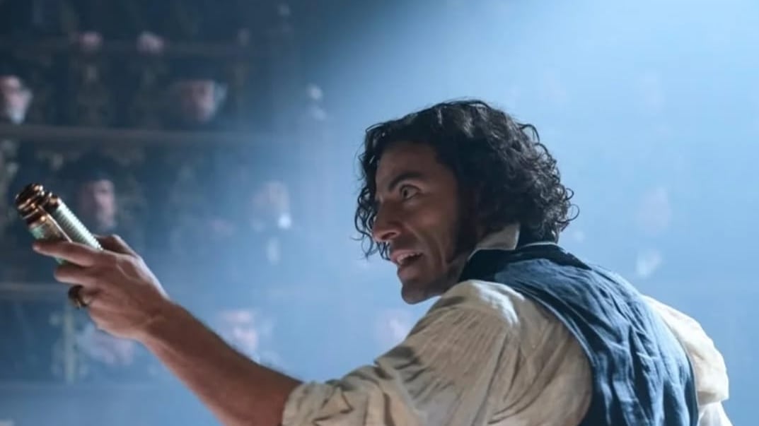 El actor Óscar Isaac, de madre guatemalteca y padre cubano, protagoniza la película "Frankestein". Foto: Redes sociales Óscar Isaac.