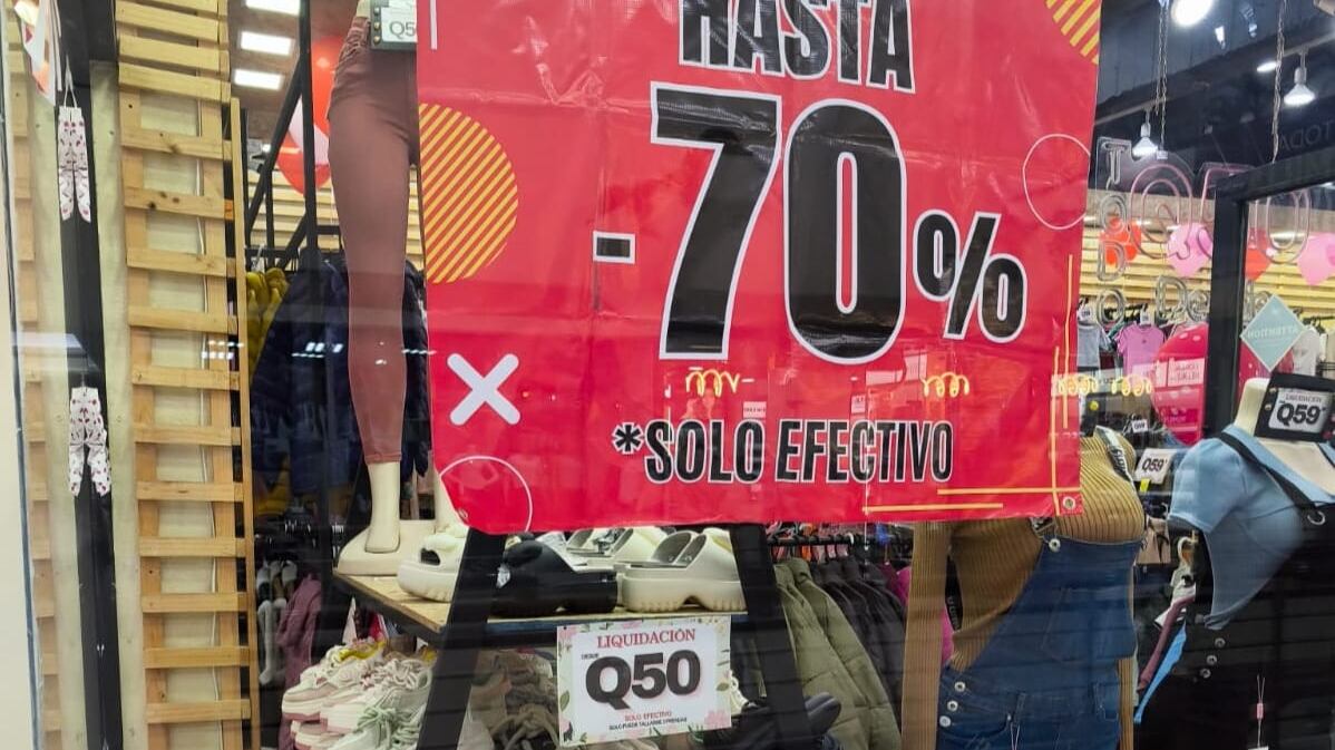 Debido a la entrega del Bono 14, varios comercios han comenzado a ofrecer distintas ofertas. Foto: Stanley Herrarte, Publinews.