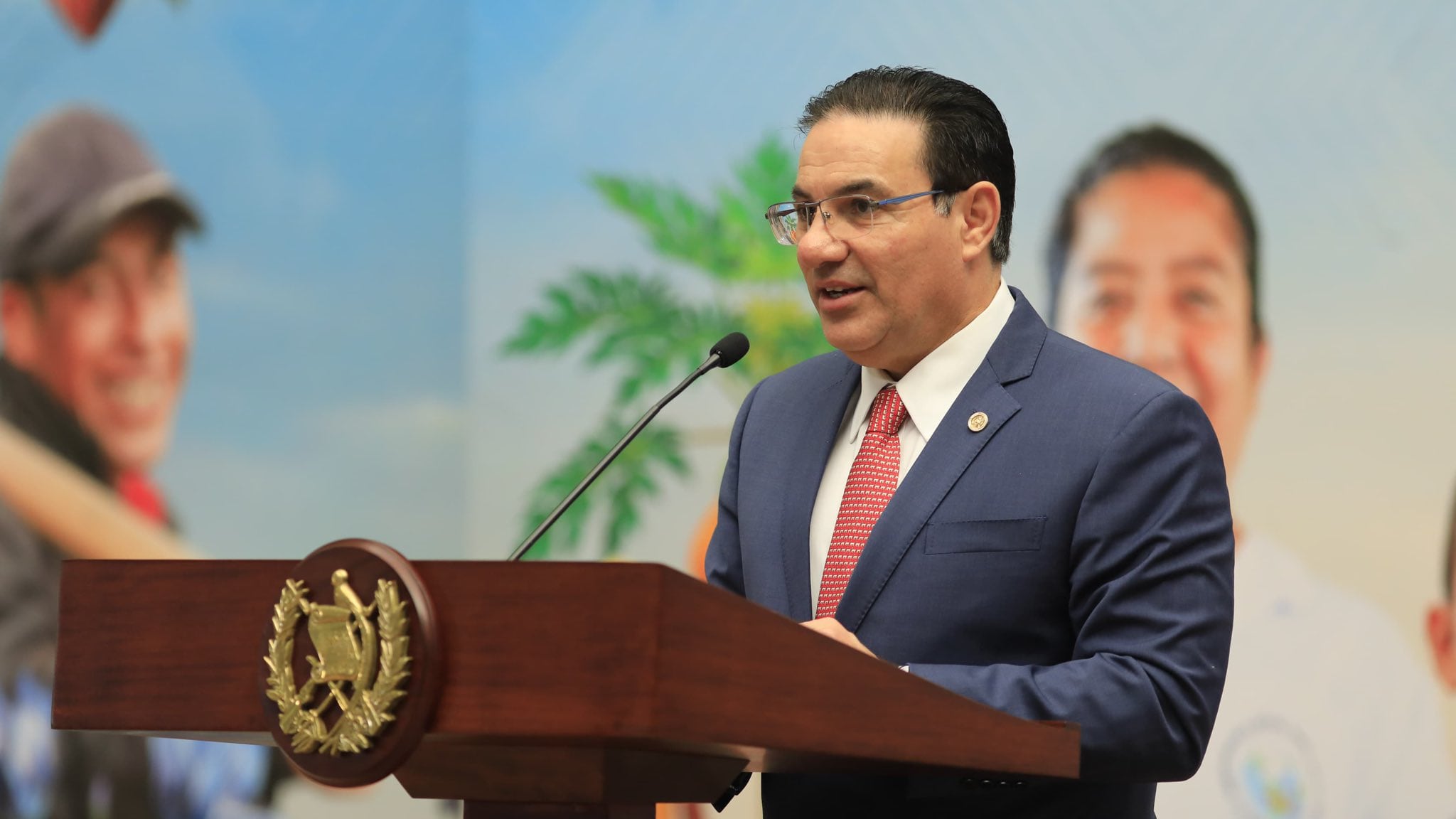 El ministro de Gobernación, Marco Antonio Villeda.