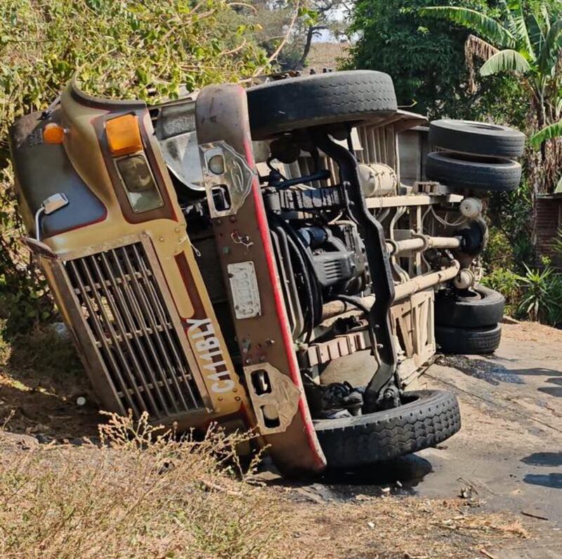 Accidente en bus escolar. Foto: RRSS