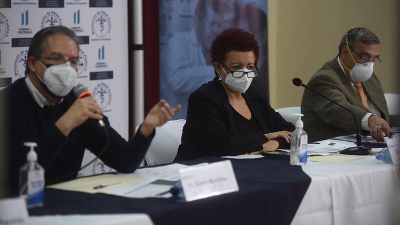 Salud espera contar con 2 mil 705 camas para segunda ola en septiembre