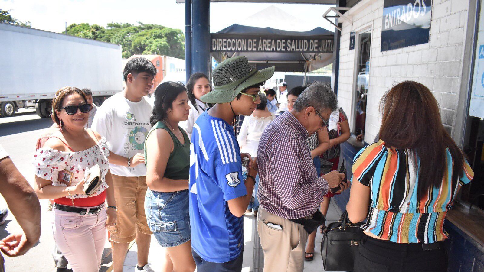 El Instituto Guatemalteco de Migración implementa en plan en puntos fronterizos con El Salvador y formula recomendaciones para los viajeros: Foto IGM.