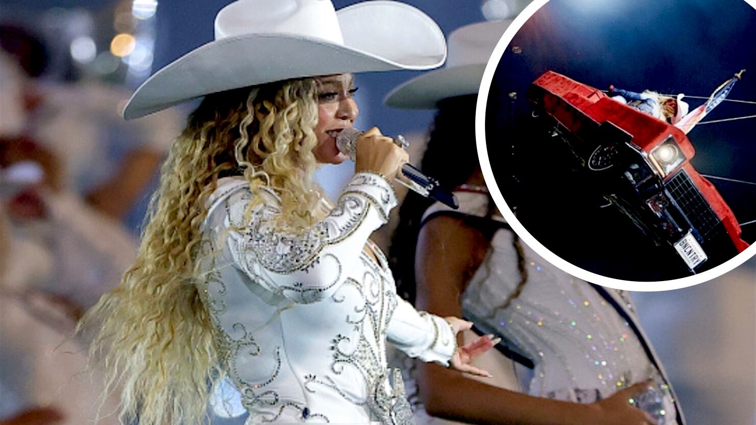 La cantante quedó suspendida en el aire