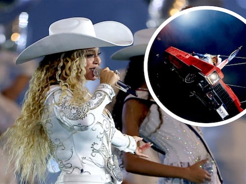 Beyoncé vive aterradora experiencia durante concierto: ¿Qué le pasó?