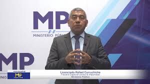 El fiscal Rafael Curruchiche, publicó un video para informar detalles de los allanamientos. Foto: MP.