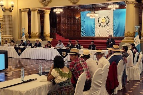 Los temas abordados por Arévalo y las autoridades indígenas durante asamblea