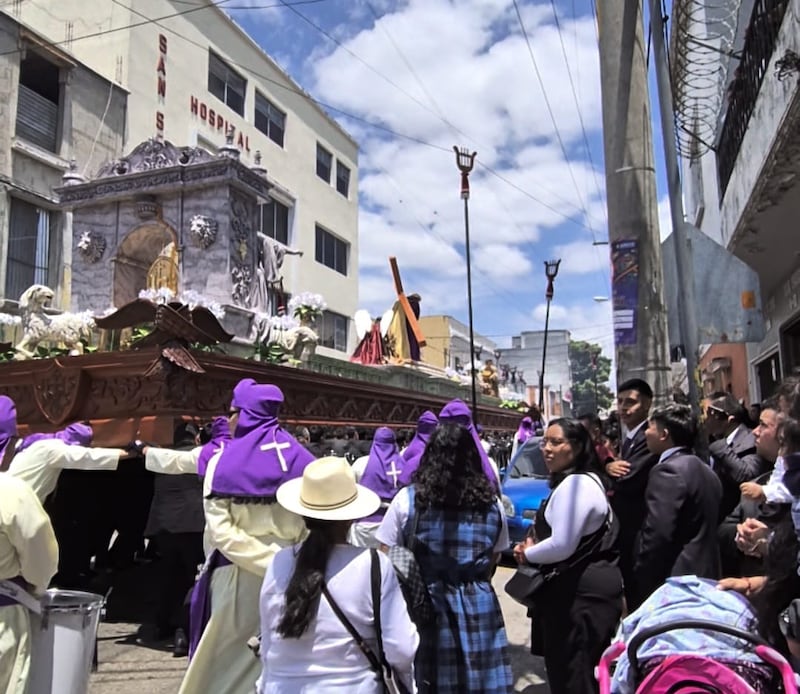 Procesión de la C.I de Jesús del Consuelo