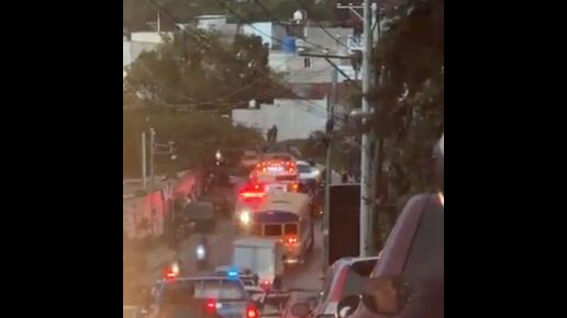 El incidente ocurrió a un costado del residencial Fuentes del Valle en la zona 18. (Foto: Captura de pantalla)