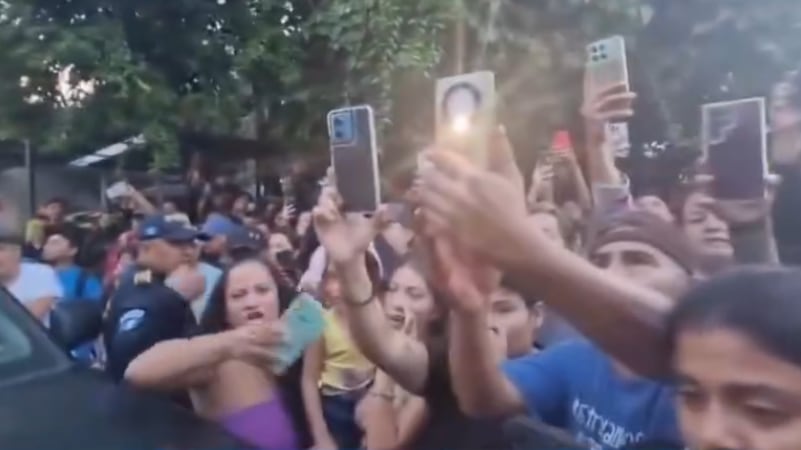 Vecinos de San Miguel Petapa quieren linchar a joven señalado de un crimen.