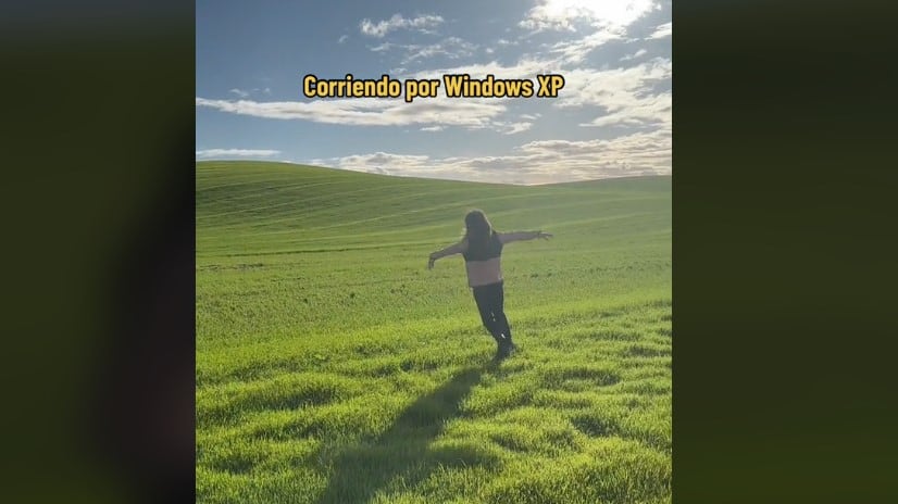 La joven se mostró corriendo en el paisaje de Windows y advirtió que "no es fake"