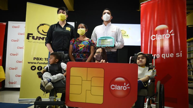 Fundal recibe 160 chips para que estudiantes continúen terapias virtuales