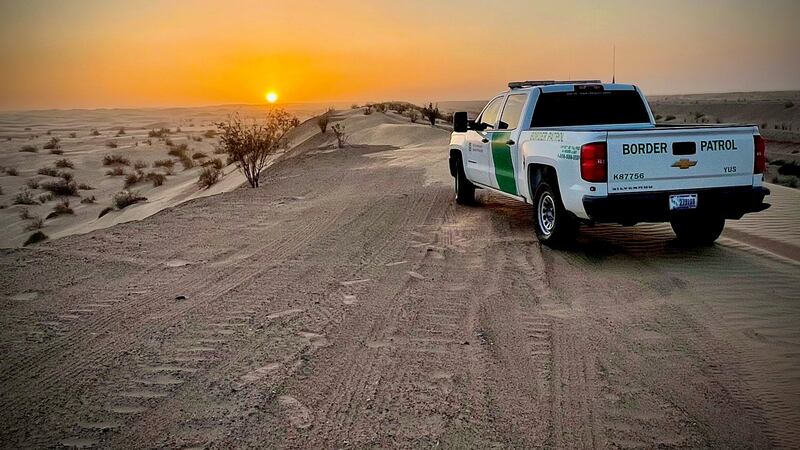 Migración aumenta por influencia de "carteles", dice funcionario de EE.UU.