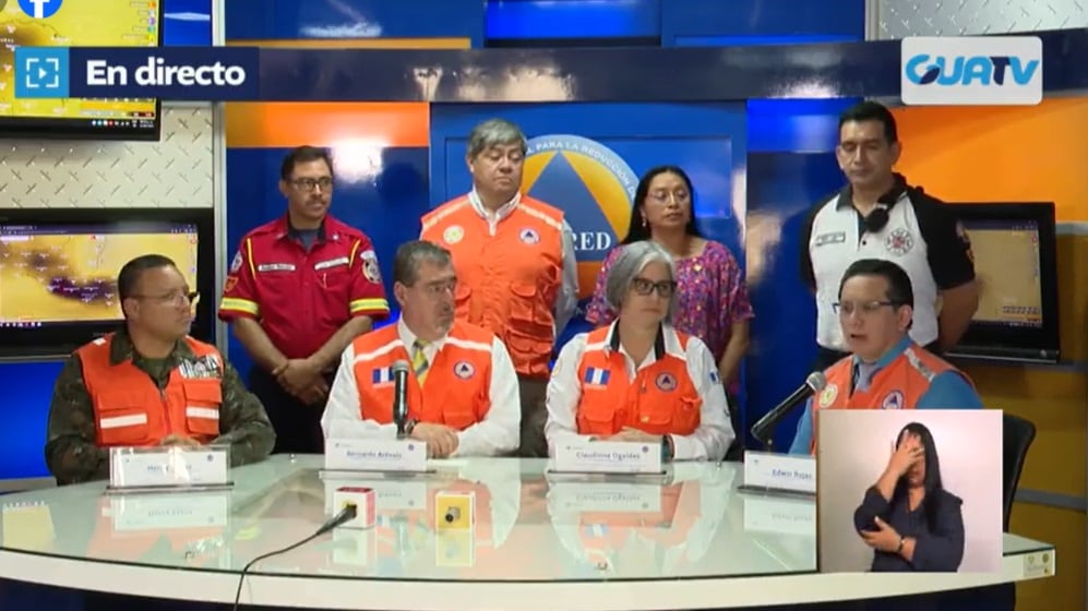 En conferencia de prensa, se advirtió de la contaminación del aire.