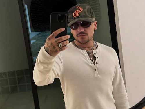 Nodal habla sobre la modelo que desató comparaciones con Cazzu en su video musical