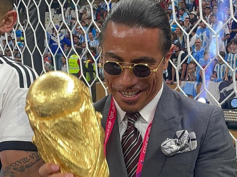 FIFA investigará al chef 'Salt Bae' por su ingreso a la cancha en la final del Mundial
