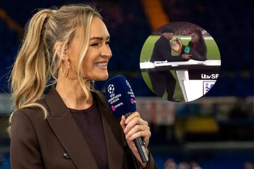 VIDEO. Periodista deportiva se desploma en vivo durante un partido de fútbol