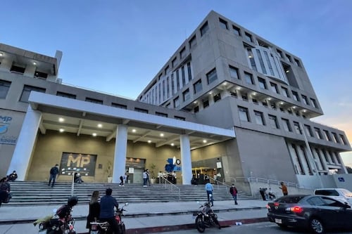 MP admite que no puede arrancar la transición del fiscal general