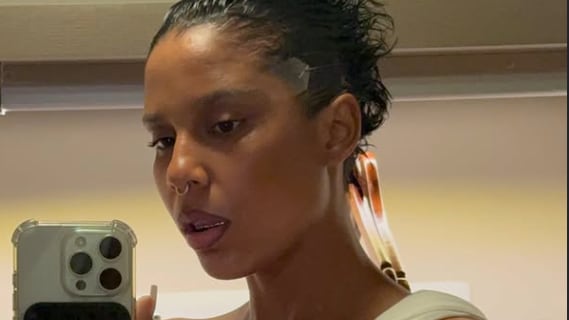 Tokischa “escandaliza” con su revelador vestido en Premio lo Nuestro