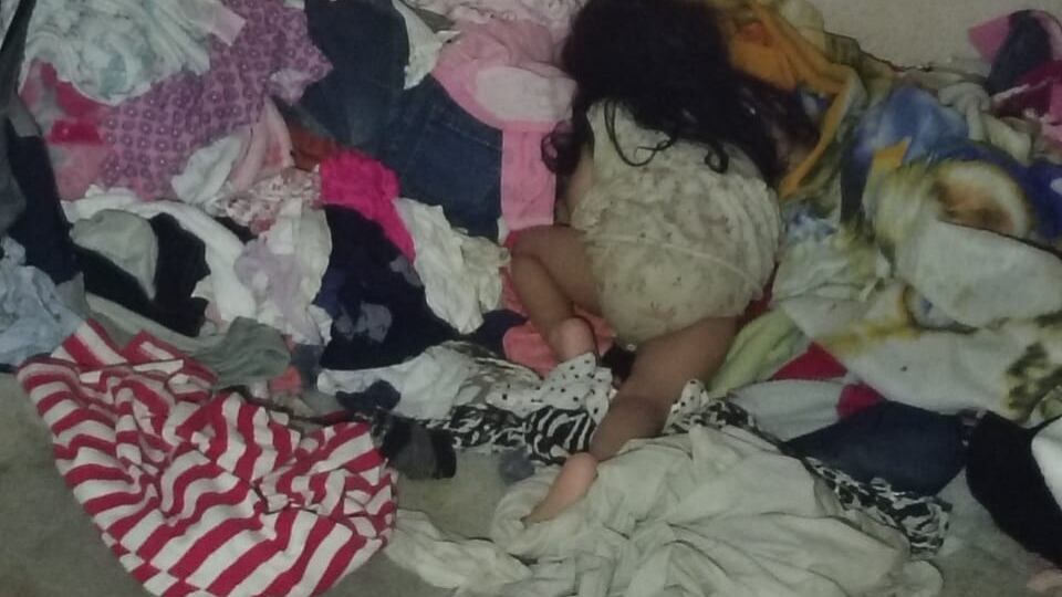 Los menores habrían pasado dos días solos en la vivienda donde fueron ubicados. Foto: PGN