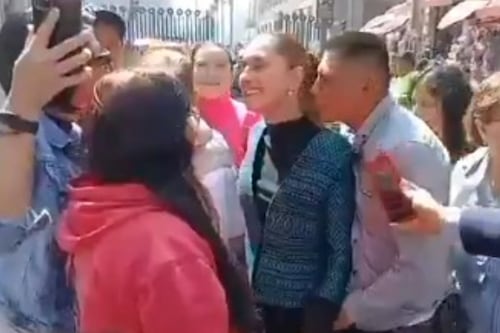 VIDEO. Momento en que un hombre toca inapropiadamente a la presidenta de México