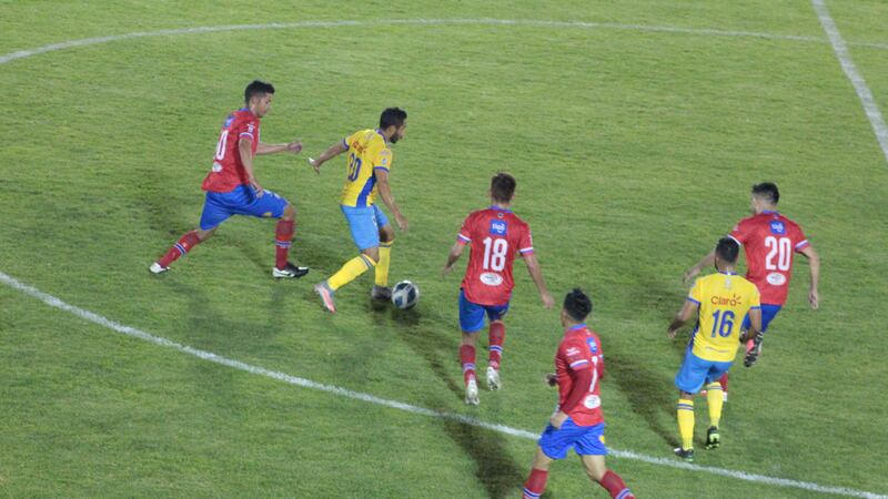 Xelajú MC y Santa Lucía no pasan del empate sin goles en el Mario Camposeco