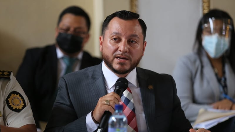 Mingob crea Comisión Nacional de Seguridad Cibernética