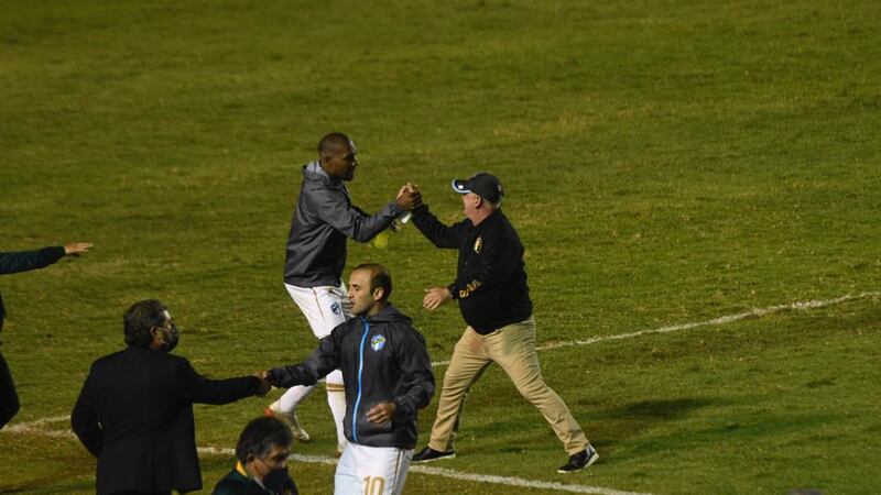 "Vamos a luchar por el doblete y no hay duda que sería lindo conseguirlo", dijo Olivera